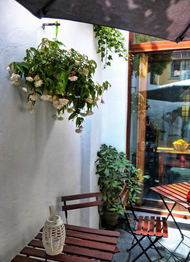 Hostel Lybeer Private Rooms Just For Two! Bruges Exterior photo